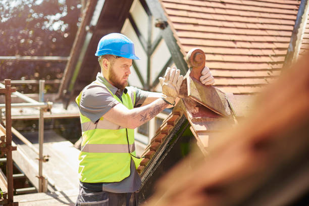 Best Flat Roof Repair Services  in Kalama, WA